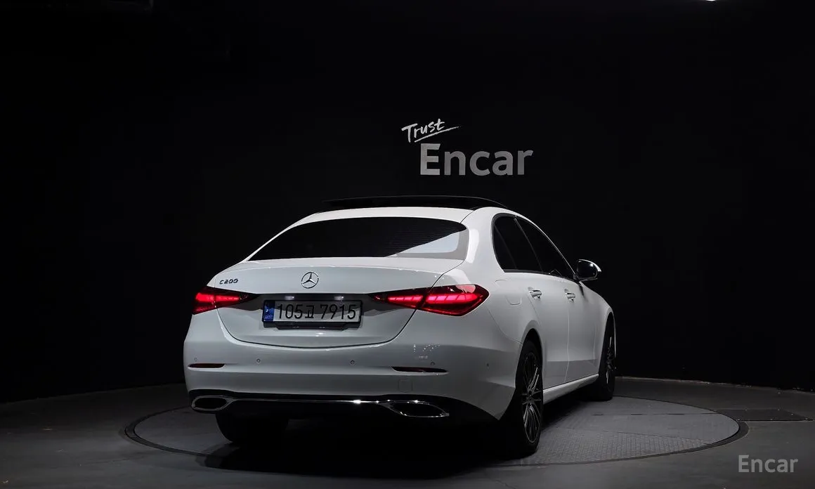 Фото 4 - Mercedes-Benz C-Class