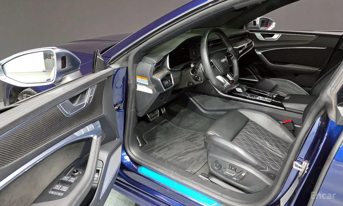 Фото 10 - Audi S7