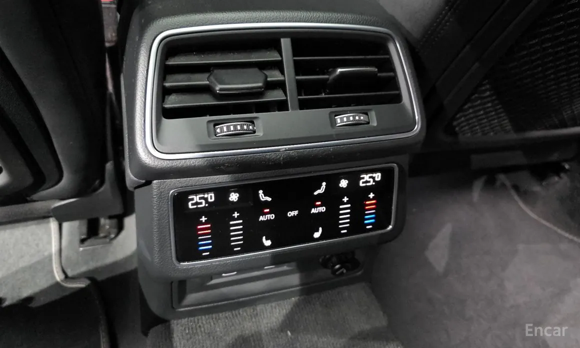 Фото 19 - Audi S7