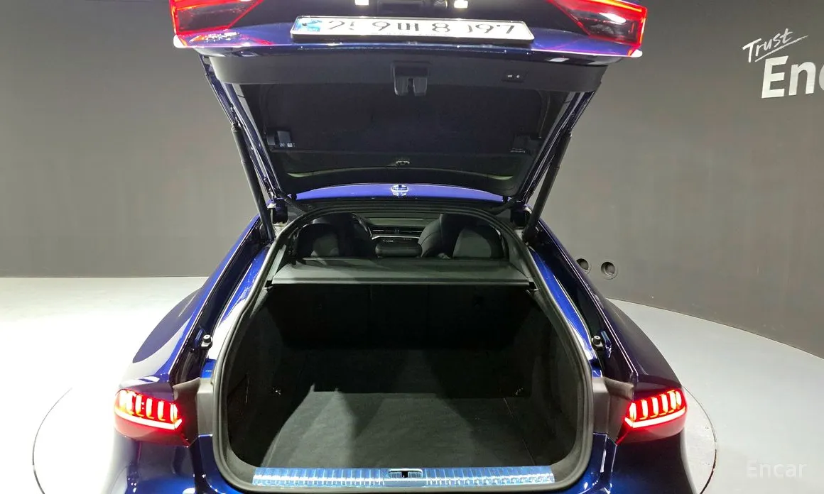 Фото 20 - Audi S7