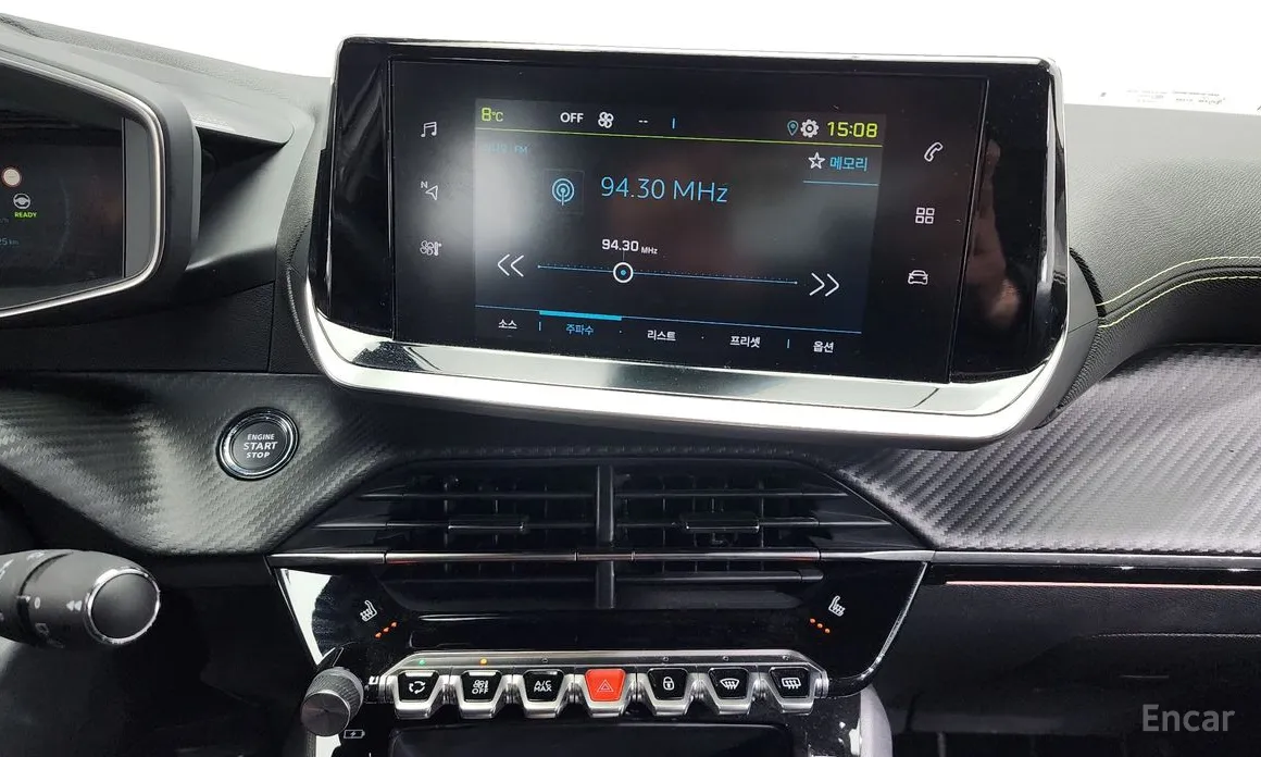 Фото 14 - Peugeot 208