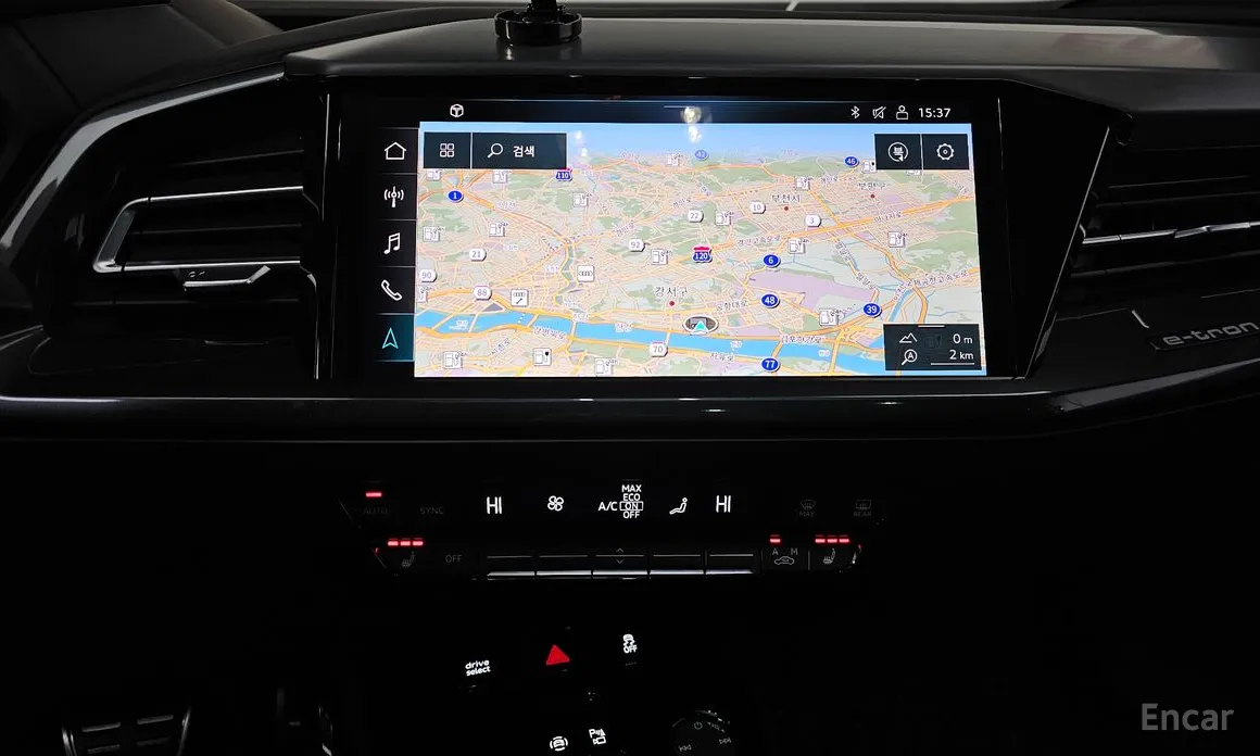 Фото 14 - Audi Q4 e-tron