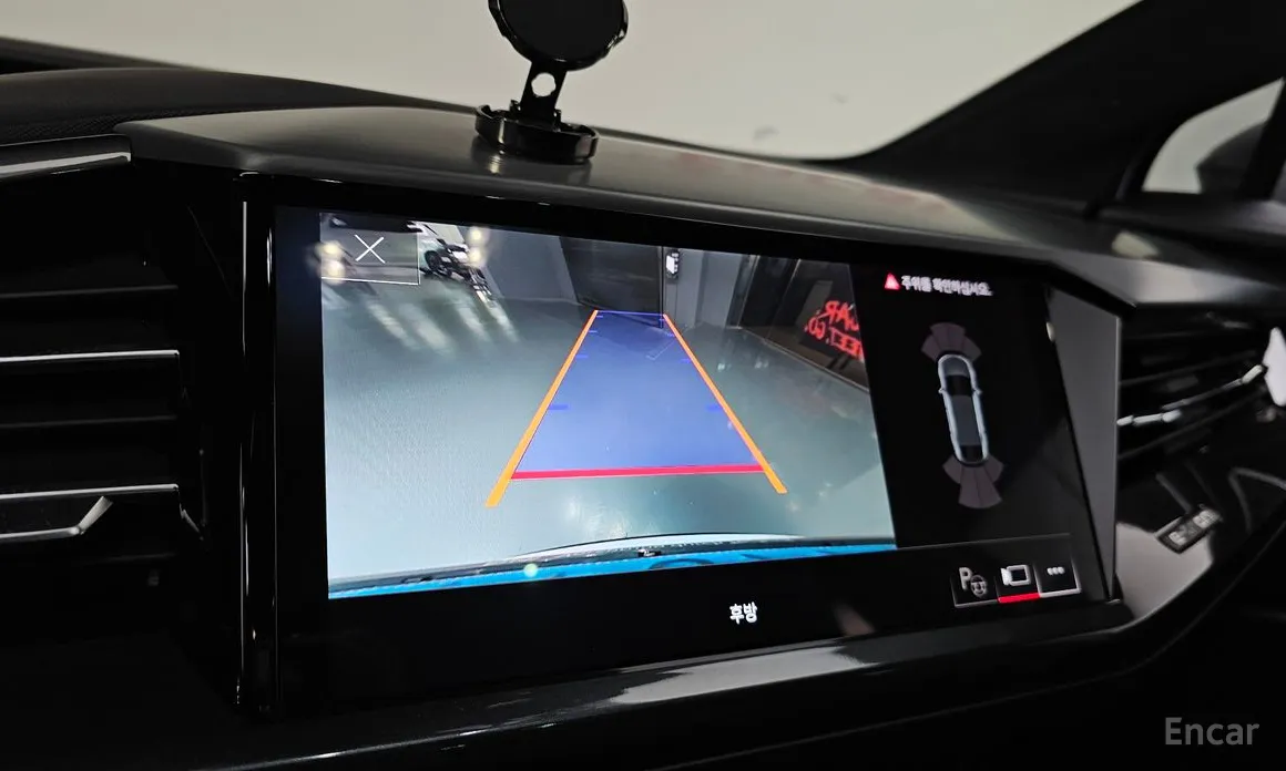 Фото 15 - Audi Q4 e-tron