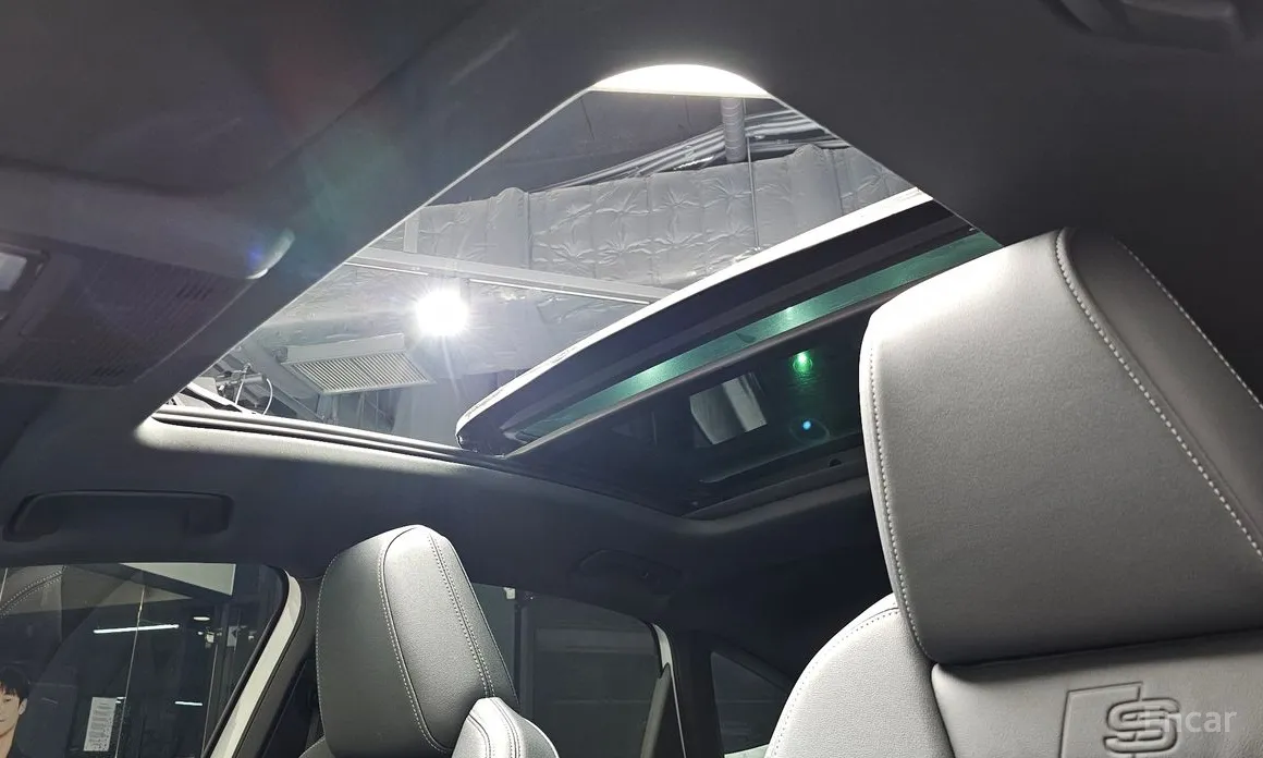 Фото 16 - Audi Q4 e-tron