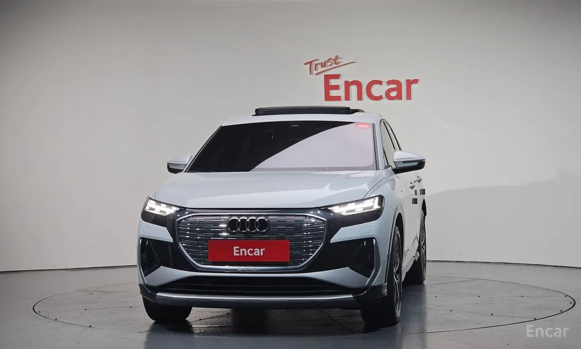 Фото 3 - Audi Q4 e-tron