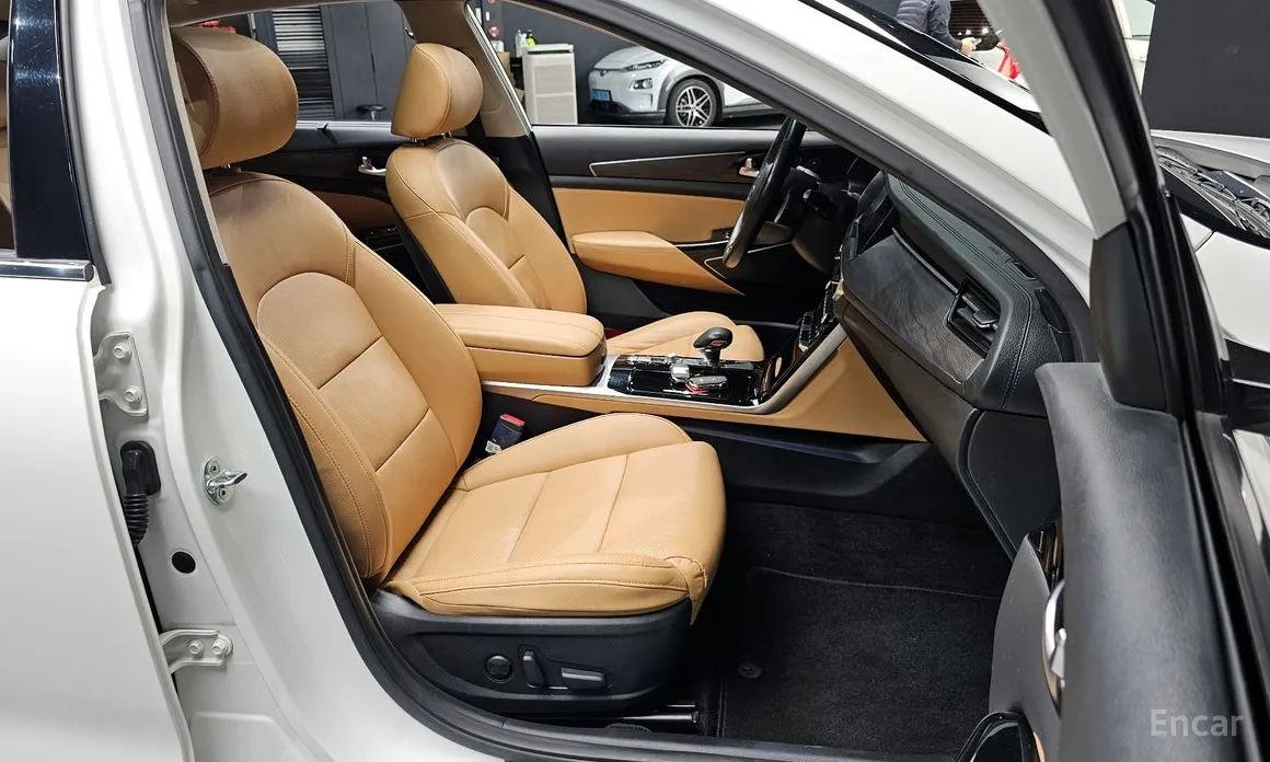 Фото 10 - Kia K7