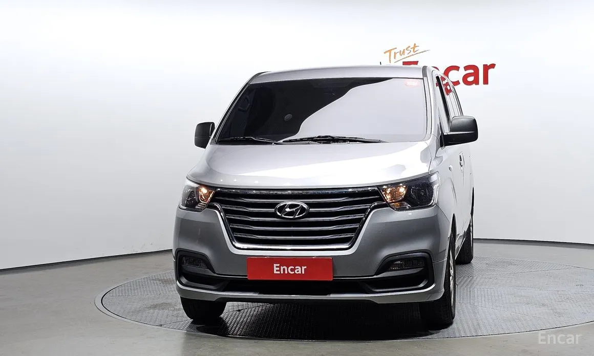 Фото 3 - Hyundai Starex