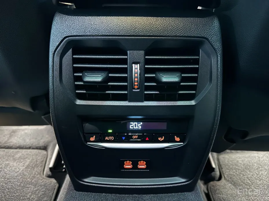 Фото 17 - BMW 3 Series