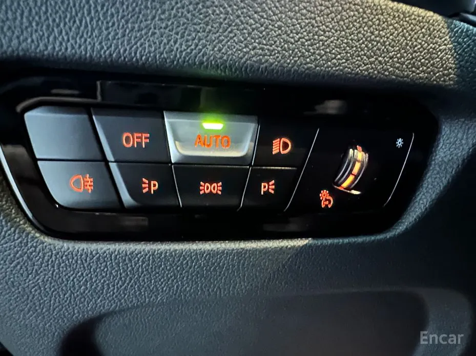 Фото 18 - BMW 3 Series