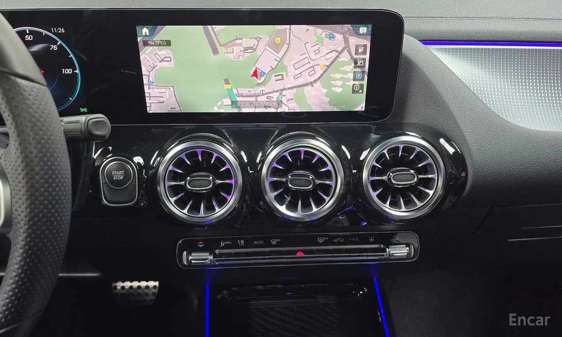 Фото 14 - Mercedes-Benz EQA