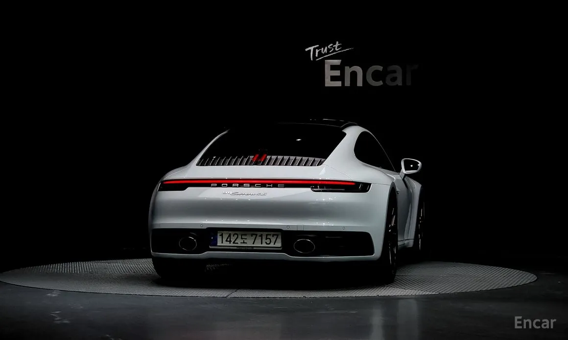 Фото 4 - Porsche 911