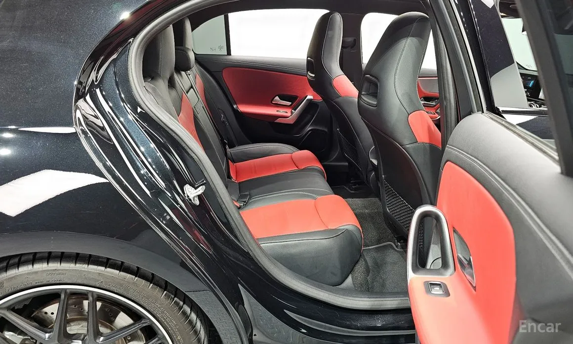 Фото 12 - Mercedes-Benz A-Class