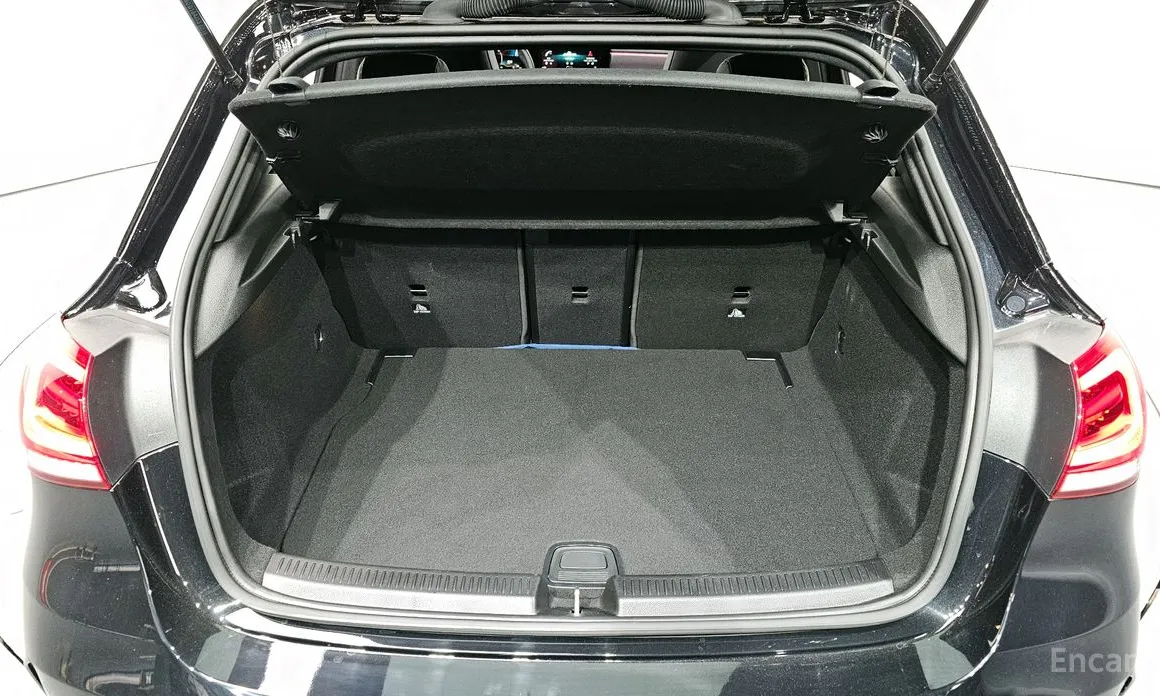 Фото 20 - Mercedes-Benz A-Class