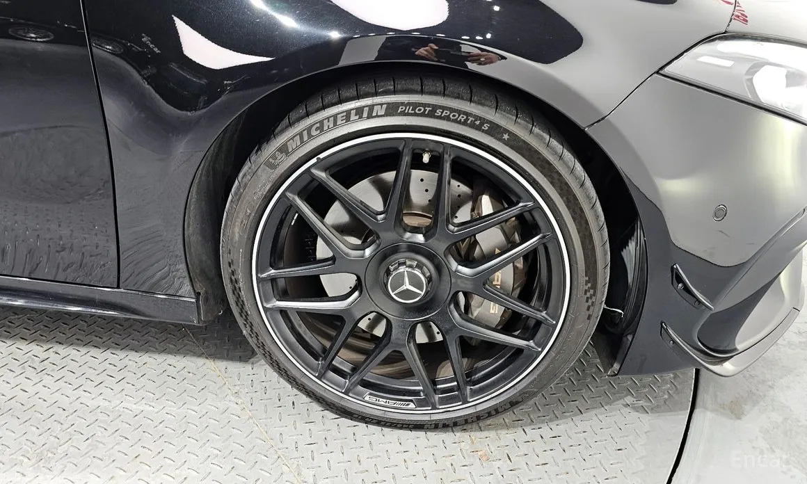 Фото 5 - Mercedes-Benz A-Class