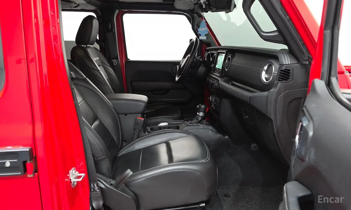 Фото 11 - Jeep Wrangler