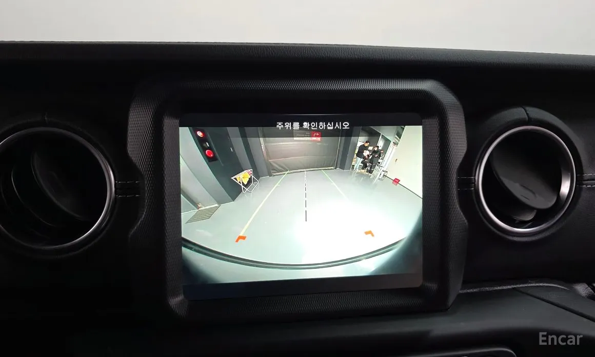 Фото 15 - Jeep Wrangler