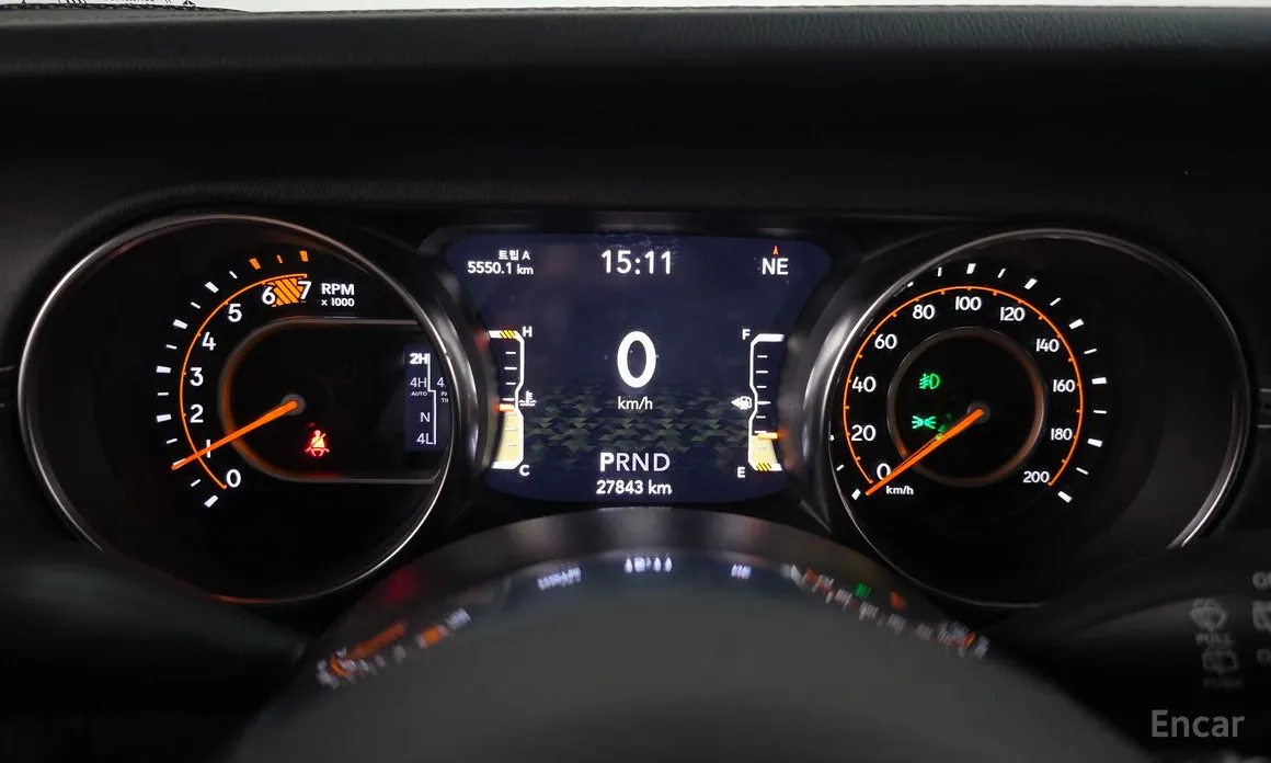 Фото 8 - Jeep Wrangler