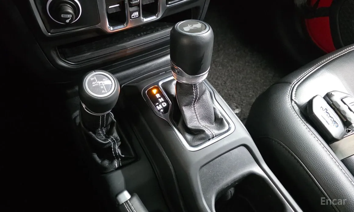 Фото 9 - Jeep Wrangler