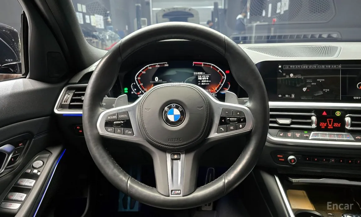 Photo 14 - BMW 3 Series