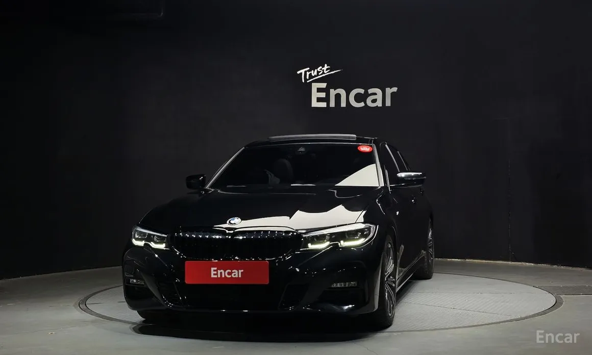 Photo 3 - BMW 3 Series