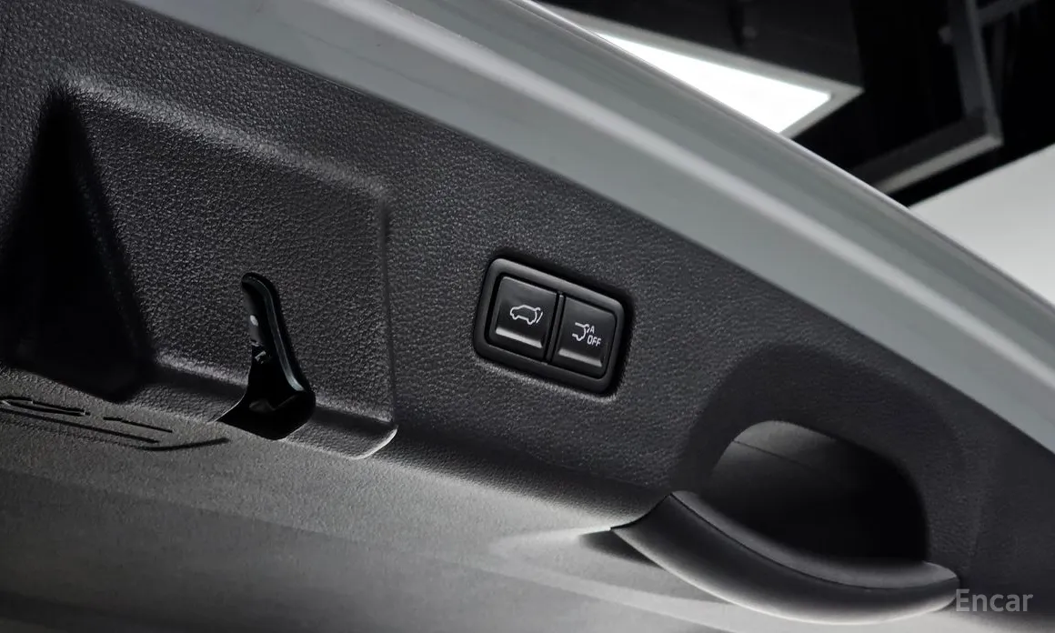 Photo 20 - Kia Carnival