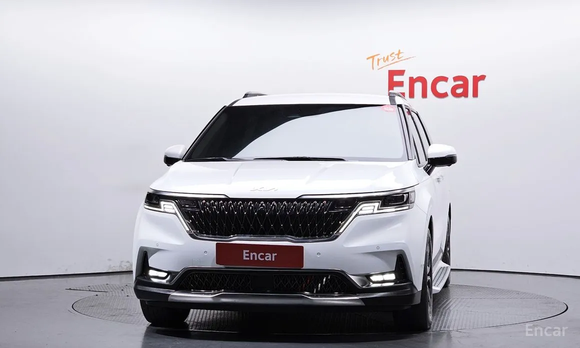 Photo 3 - Kia Carnival