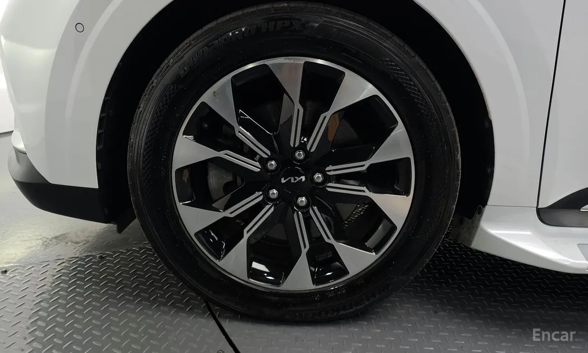 Photo 5 - Kia Carnival