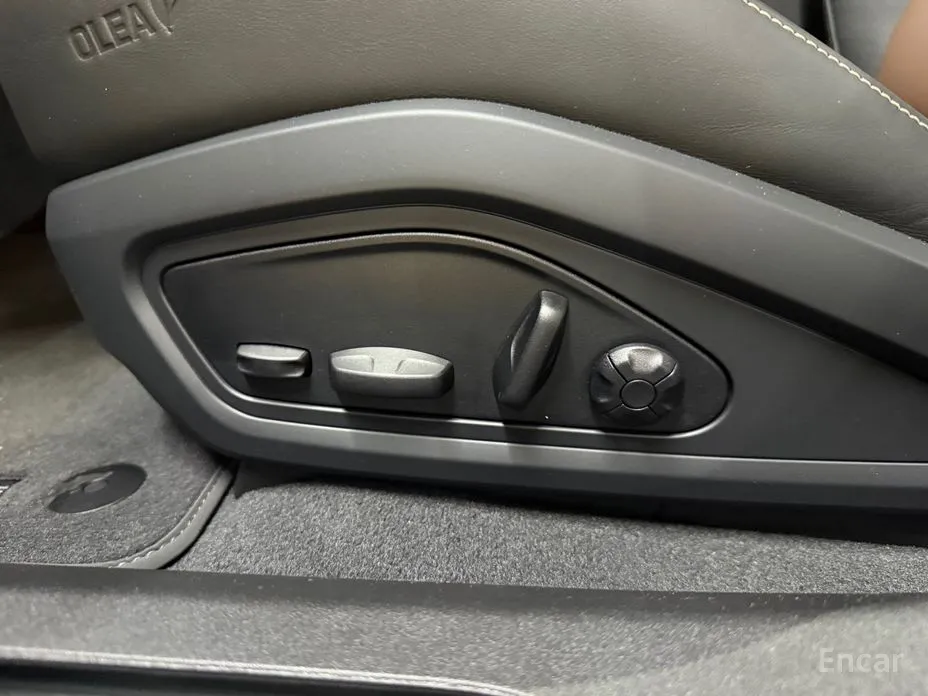 Фото 16 - Porsche Taycan