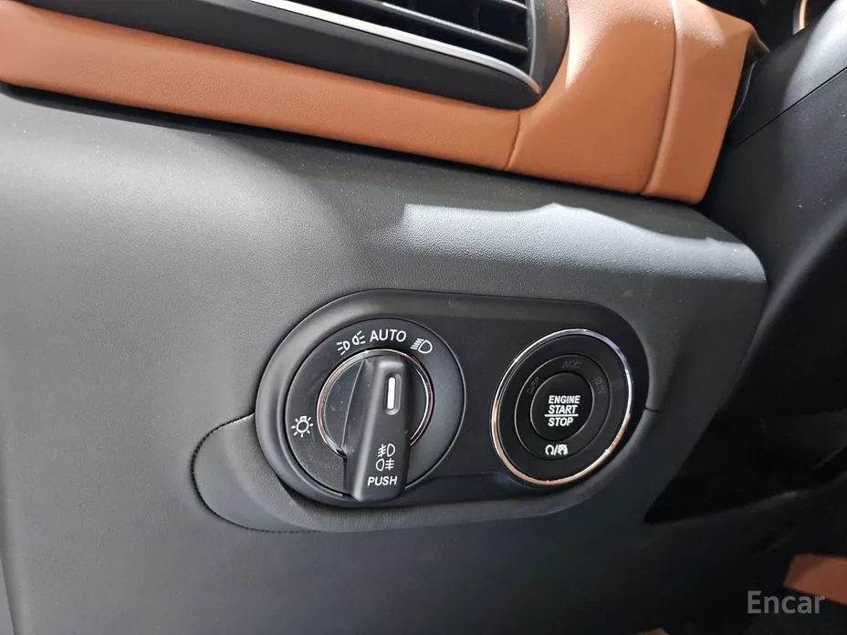 Фото 16 - Maserati Levante