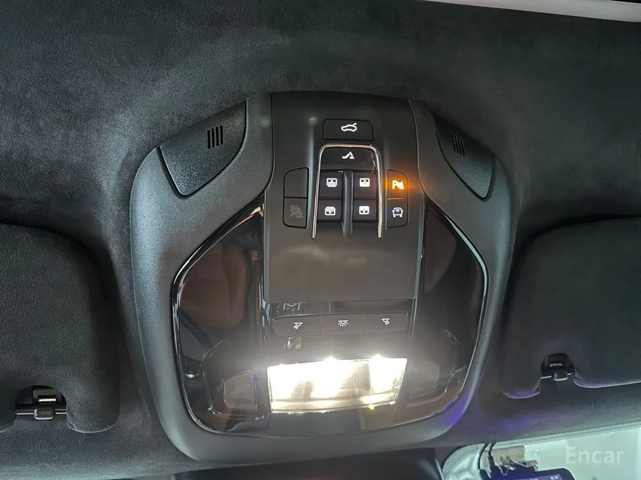 Фото 17 - Maserati Levante