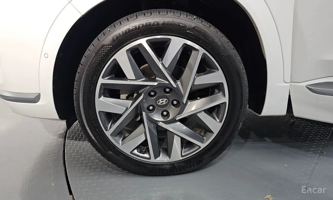 Фото 5 - Hyundai Santa Fe