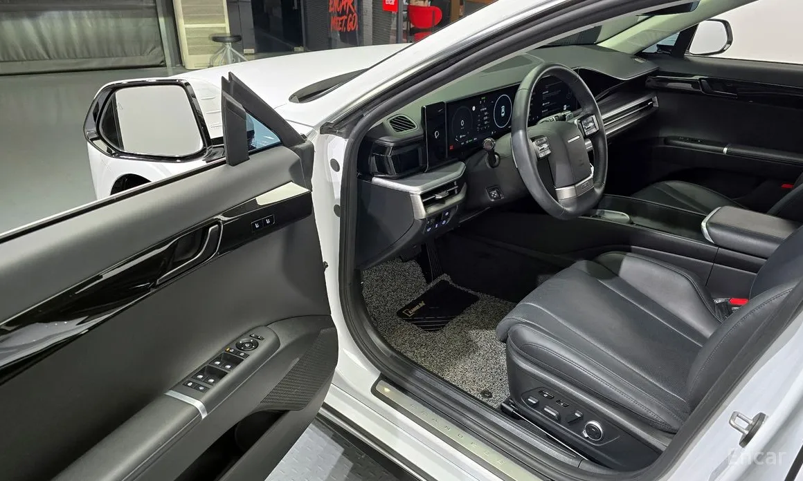 Фото 10 - Hyundai Grandeur