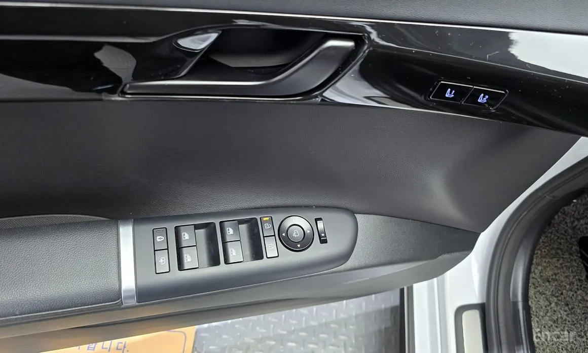 Фото 14 - Hyundai Grandeur