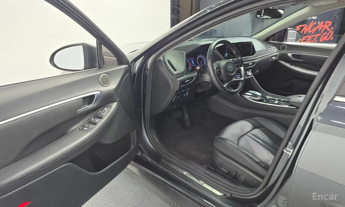 Фото 10 - Hyundai Sonata