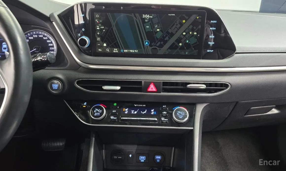 Фото 14 - Hyundai Sonata