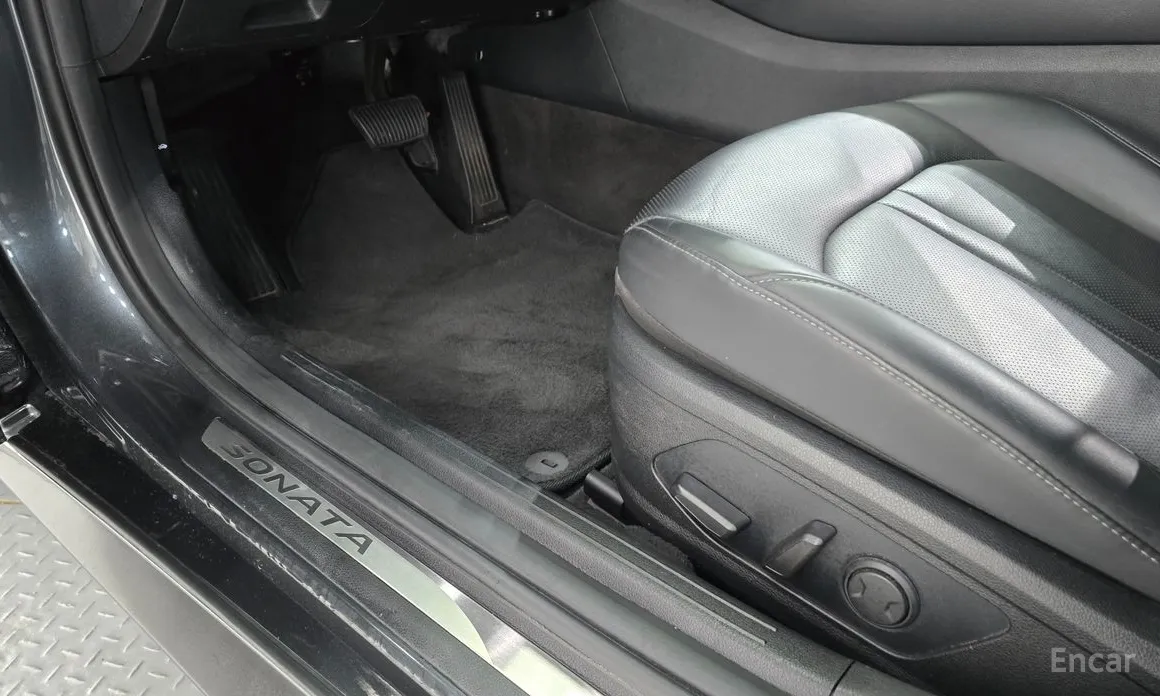 Фото 18 - Hyundai Sonata