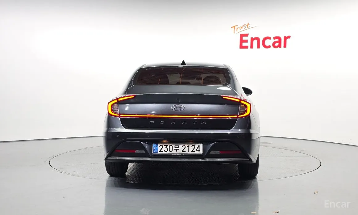 Фото 4 - Hyundai Sonata