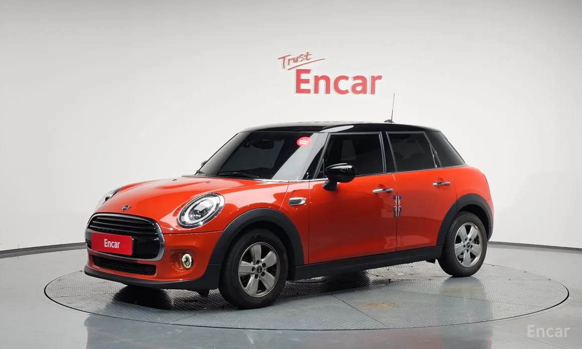 Photo 1 - Mini Cooper