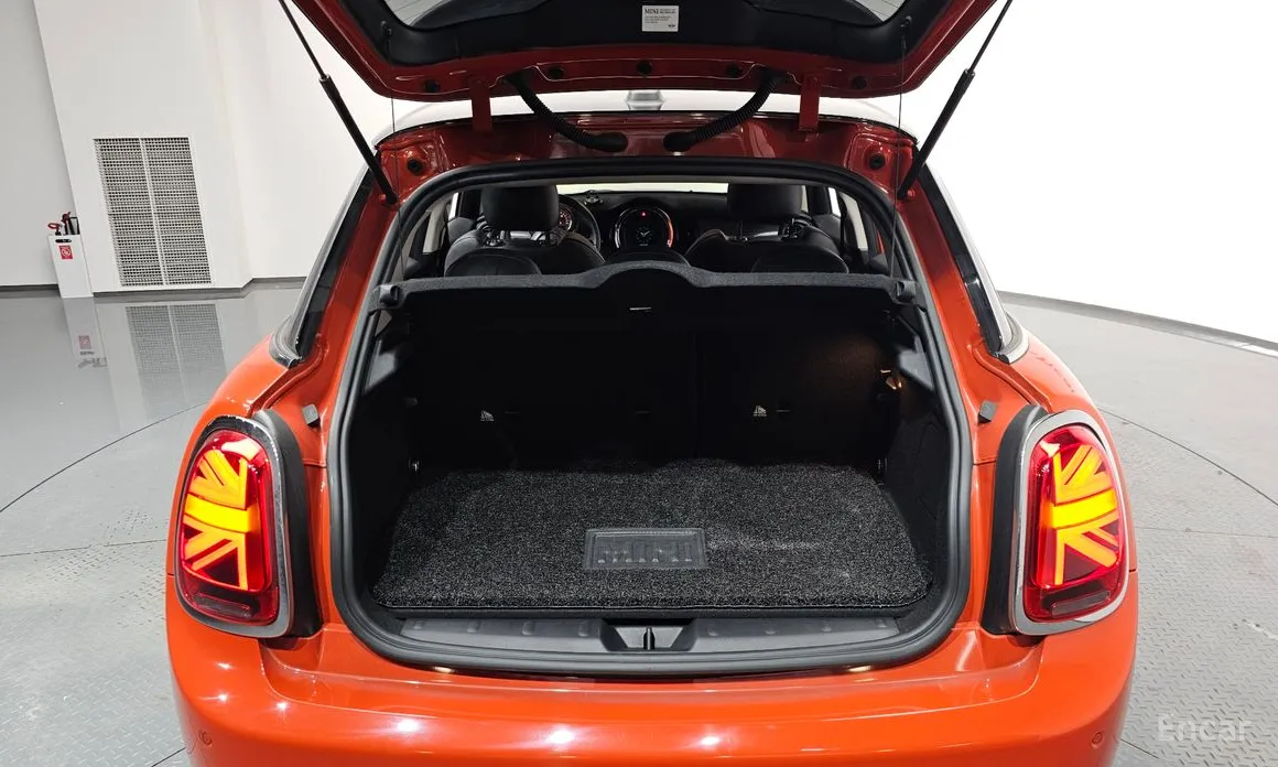 Photo 20 - Mini Cooper