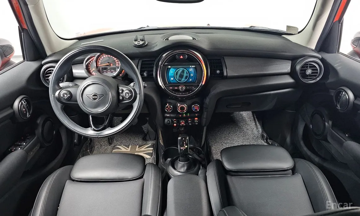 Photo 7 - Mini Cooper