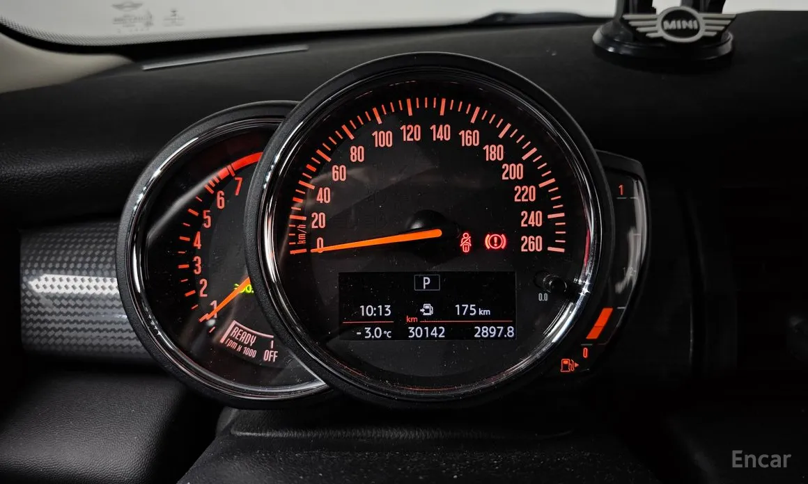 Photo 8 - Mini Cooper