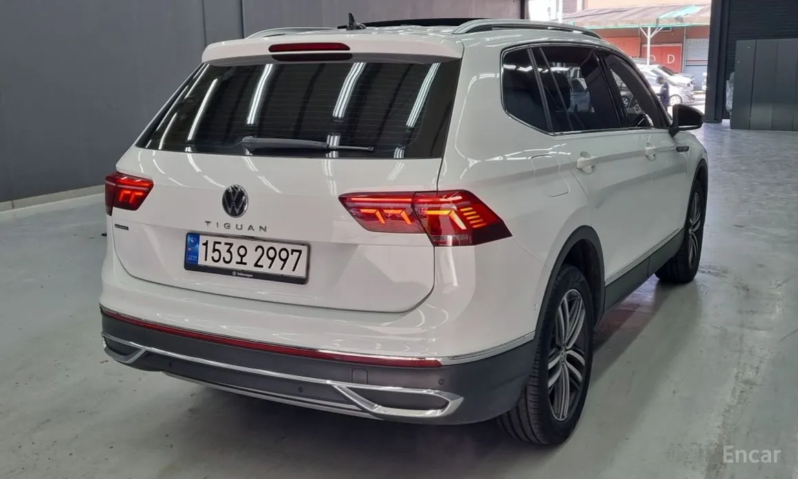 Фото 2 - Volkswagen Tiguan