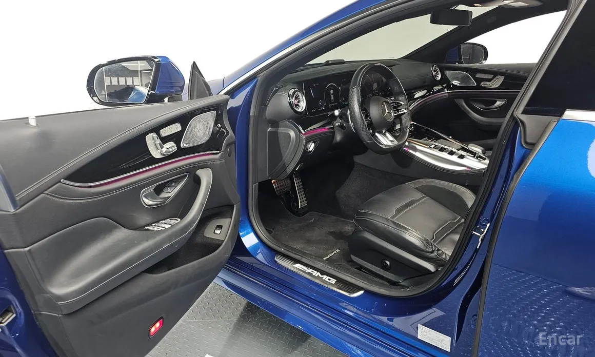 Фото 10 - Mercedes-Benz AMG GT