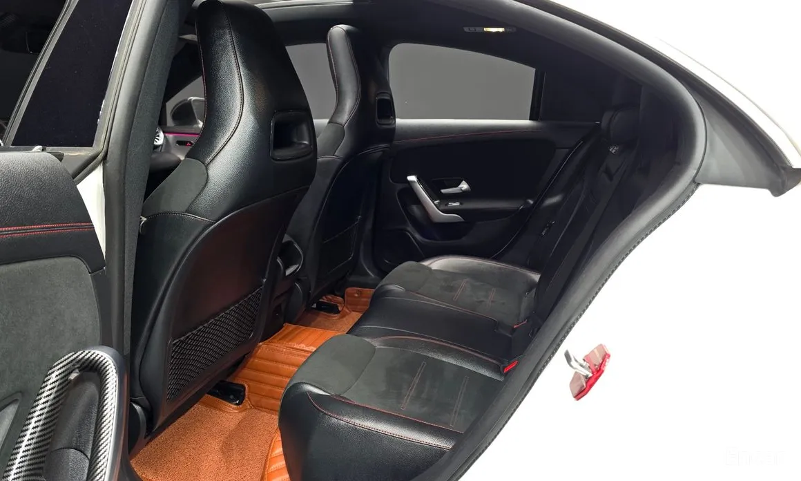 Фото 12 - Mercedes-Benz CLA-Class