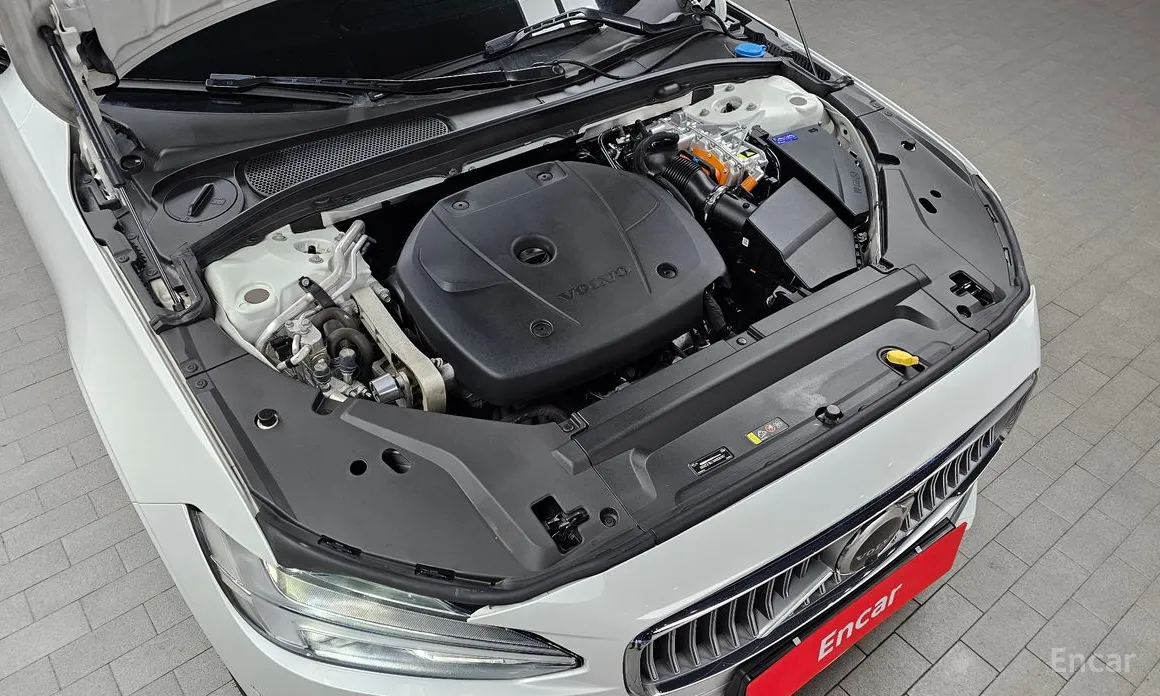 Фото 6 - Volvo S90