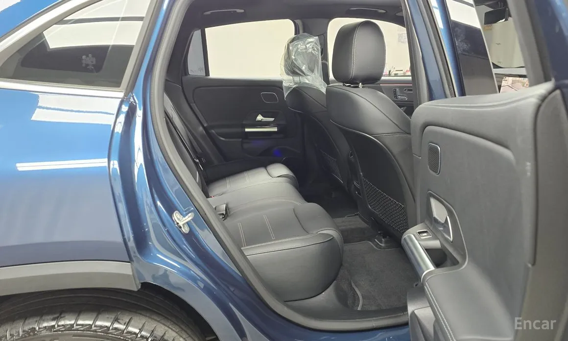 Фото 12 - Mercedes-Benz EQA