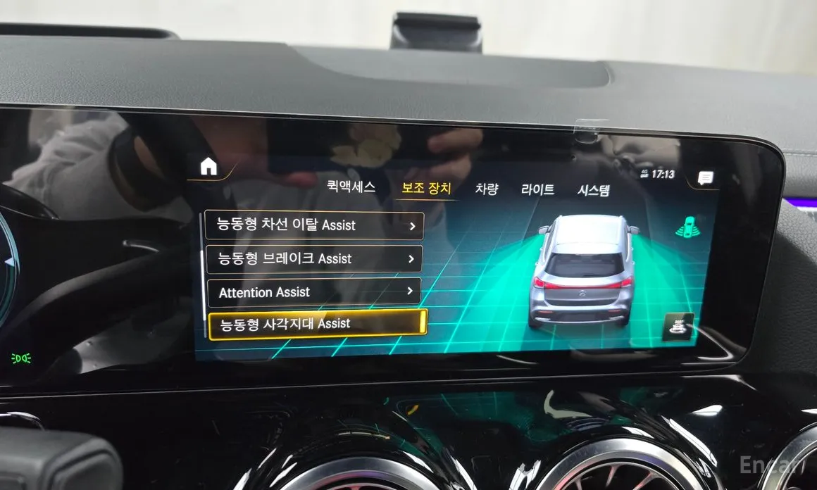 Фото 16 - Mercedes-Benz EQA