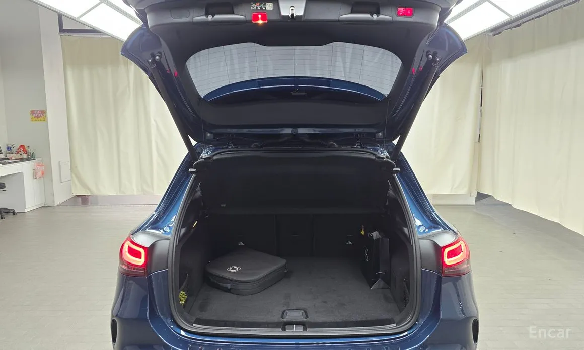 Фото 20 - Mercedes-Benz EQA