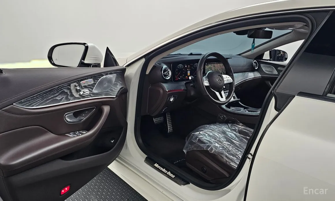 Фото 10 - Mercedes-Benz CLS-Class