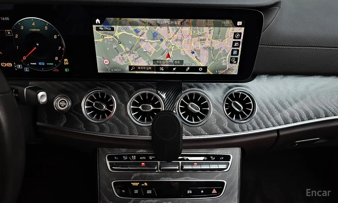 Фото 14 - Mercedes-Benz CLS-Class